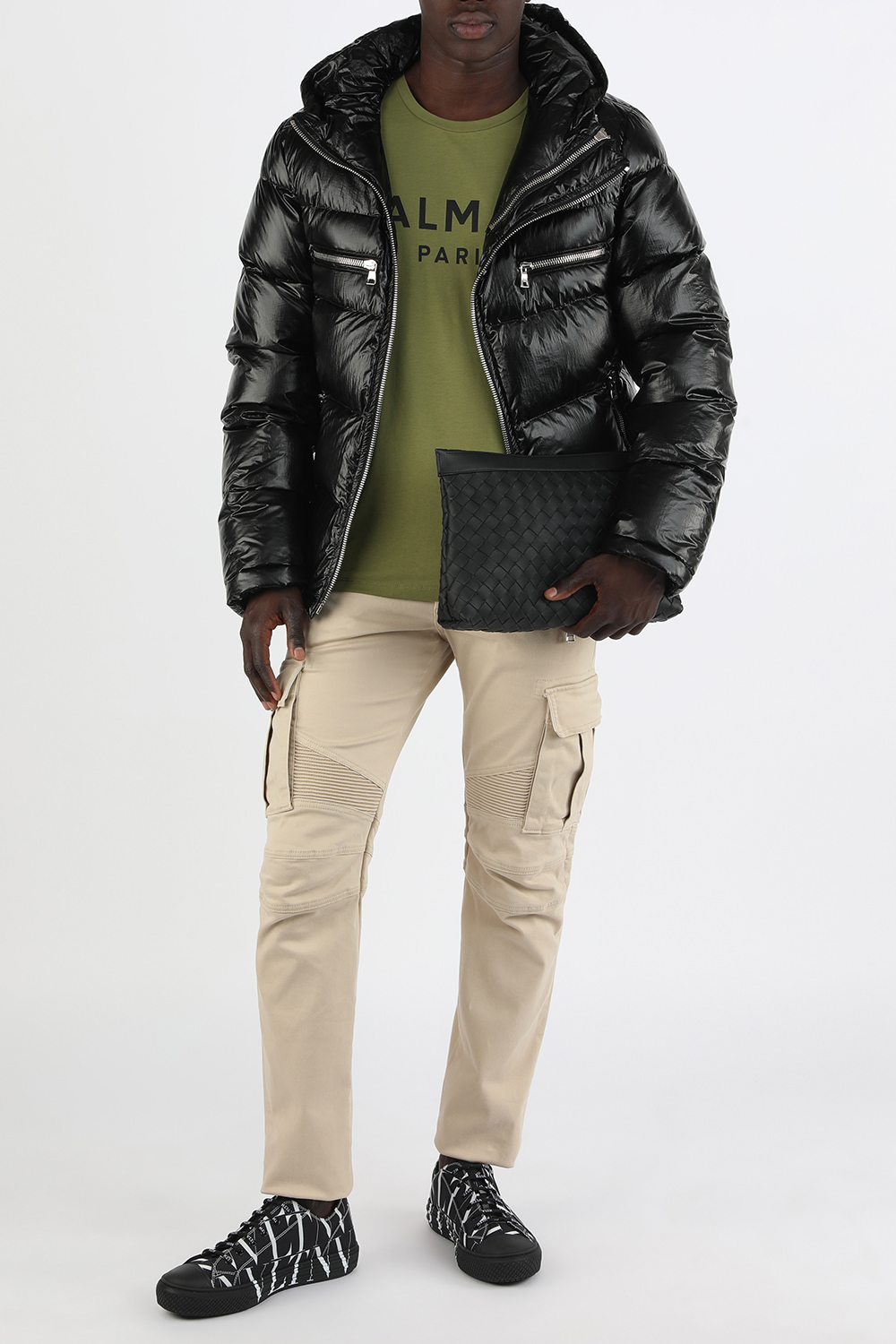 מעיל פאפר מרוכסן בגוון שחור מבריק